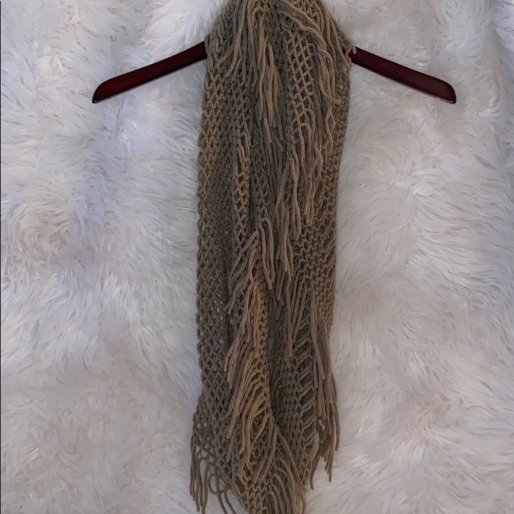 Scarf - Picture 2 of 3